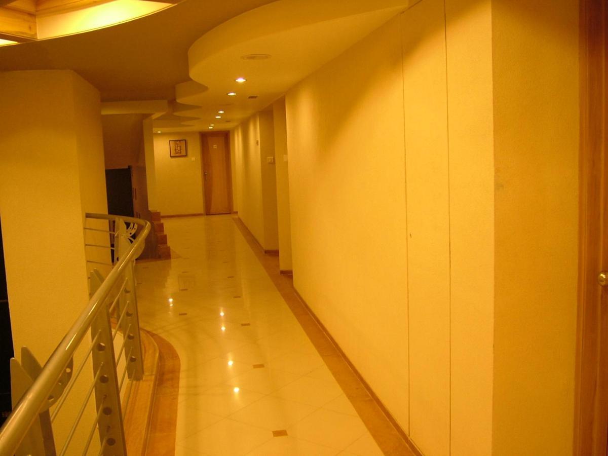 Hotel City Park, โซลาปูร์ ภายนอก รูปภาพ
