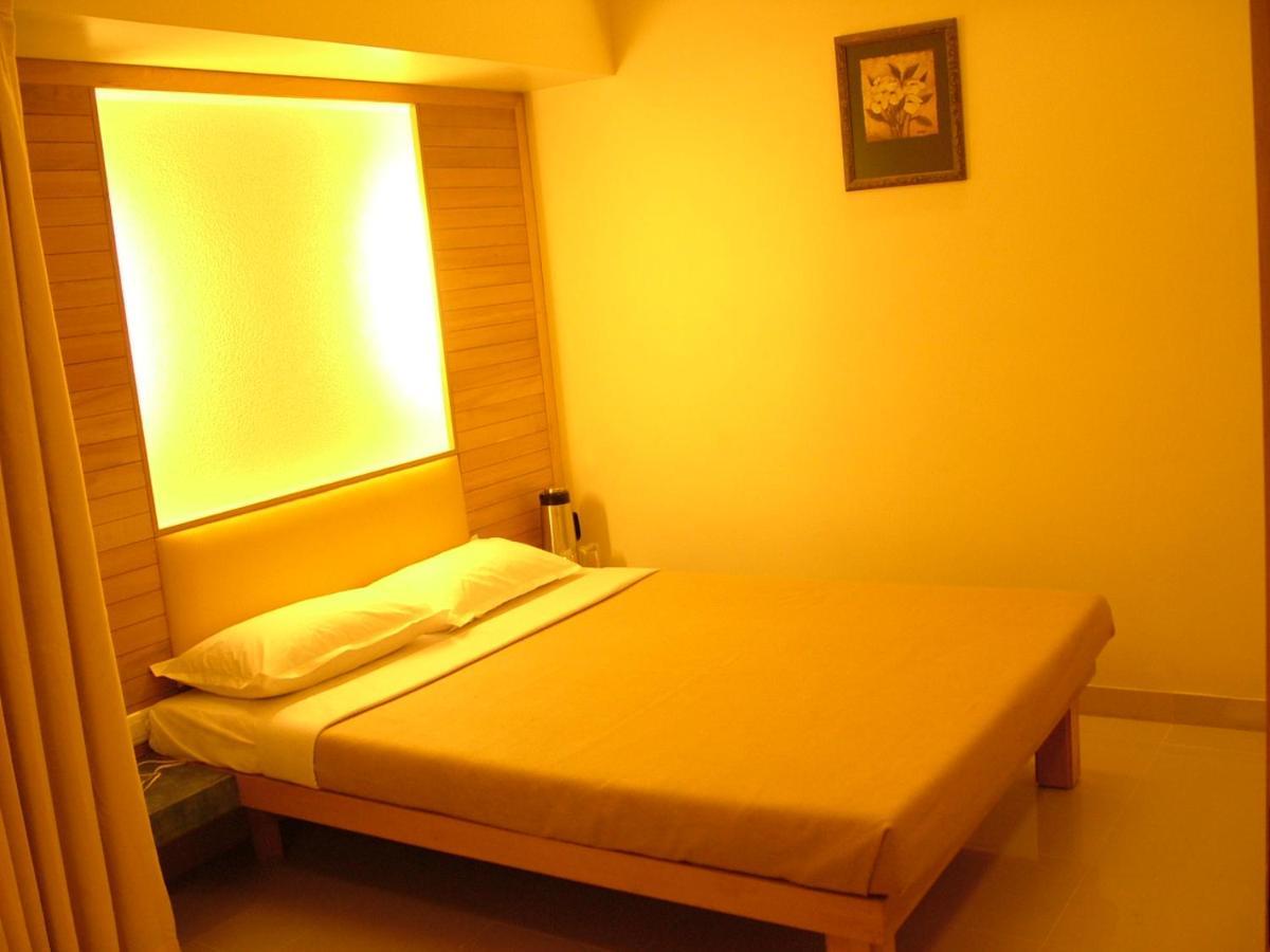 Hotel City Park, โซลาปูร์ ภายนอก รูปภาพ